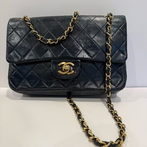 AUTHENTIC CHANEL Navy Quilted Shoulder Bag with Gold Chain